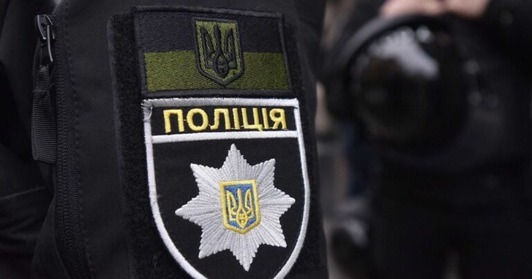 Трагедія в Сумах: Вибух біля зупинки забрав життя людини – поліція шукає відповіді