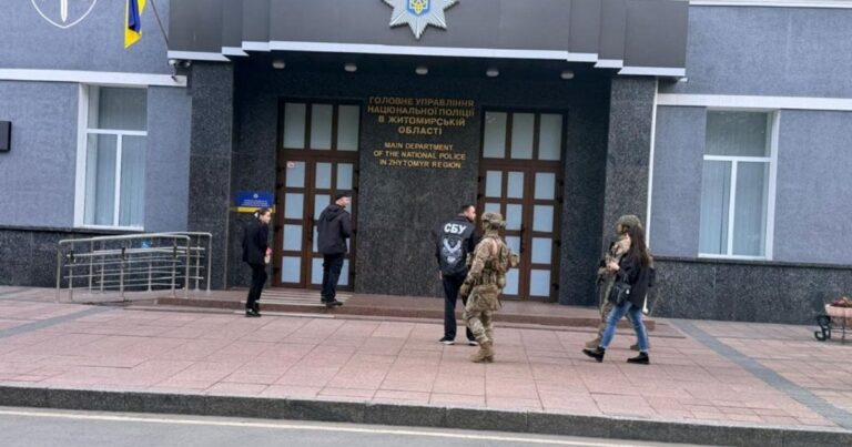 ГУЧНИЙ СКАНДАЛ: ТОППОСАДОВЦІВ НАЦПОЛІЦІЇ ВІДСУНУЛИ ВІД СПРАВ ЧЕРЕЗ ПОРНОСТУДІЇ! ЩО ВІДОМО?
