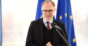 Відставка міністра оборони Латвії: інцидент з українськими дронами та виклики безпеці Балтії