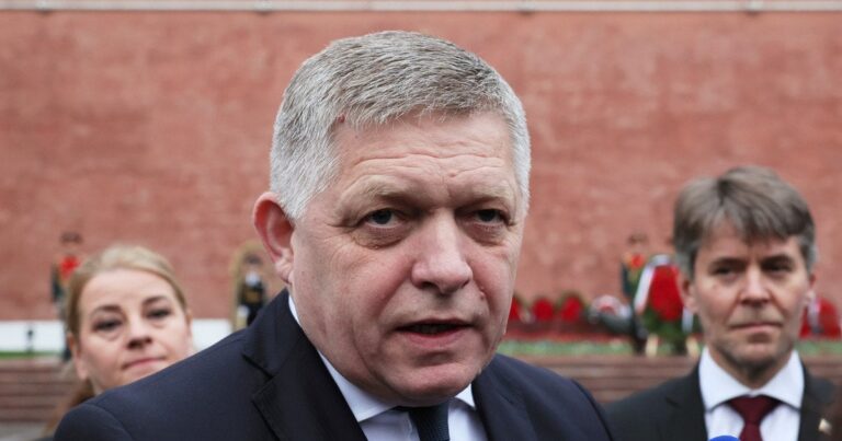 Наближення Миру? Фіцо в Москві: Відкриті Питання до Путіна та Заява про Кінець Війни