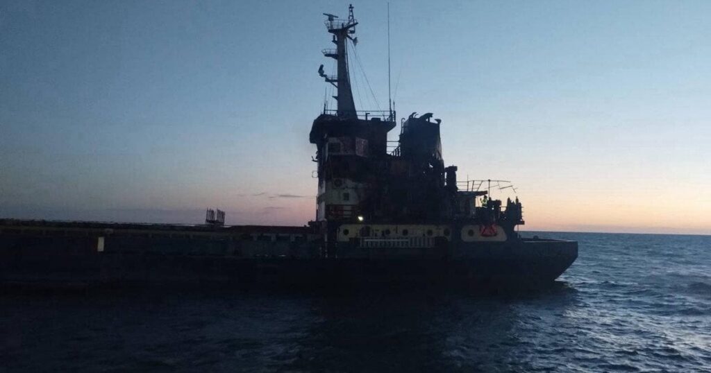 РФ атакувала три іноземні кораблі, коли ті рухались морським коридором біля Одещини: що відомо РФ атакувала три іноземні кораблі, коли ті рухались морським коридором біля Одещини: що відомо