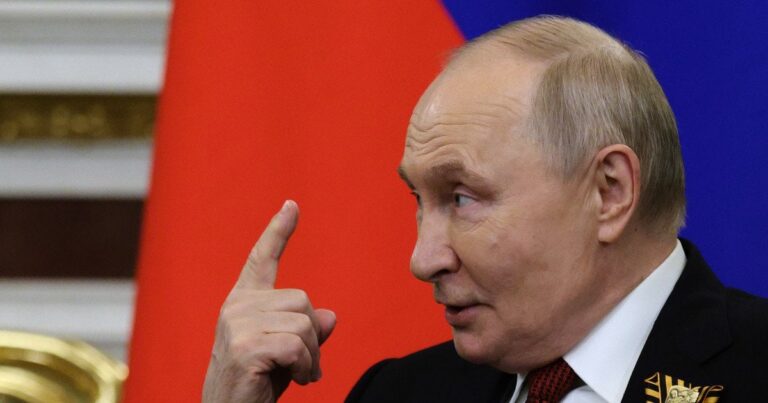 Несподівана Зміна Тонну Путіна: Від “Наркоманів” до “Пана Зеленського” – Що Це Означає для Війни?