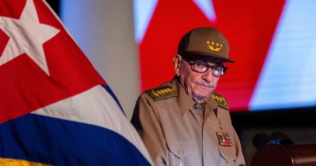 Рауль Кастро - США висунули звинувачення експрезиденту Куби через інцидент 1996 року — Світ Рауль Кастро - США висунули звинувачення експрезиденту Куби через інцидент 1996 року — Світ