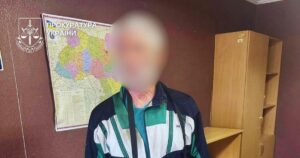 Жахлива пригода в Києві: 62-річний чоловік напав на 15-річну дівчину у під’їзді!