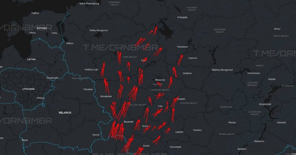 Атака дронів на Москву – закрито небо та аеропорти, Собянін звітує про збиття БпЛА — Світ
