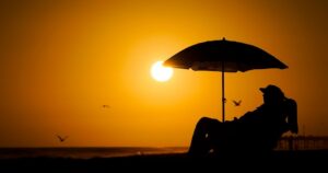Екстремальна спека — вчені попереджають про затяжну хвилю до +48°C в Азії — Світ