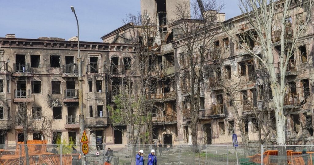 Окупанти знову визнають квартири маріупольців “безгоспними”: у міськраді заявили про нову хвилю захоплень Окупанти знову визнають квартири маріупольців “безгоспними”: у міськраді заявили про нову хвилю захоплень