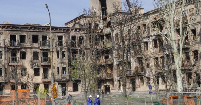Маріуполь: Нова хвиля захоплення житла – окупанти знову оголошують квартири “безгоспними”