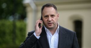 Вероніка Феншуй Офіс— Єрмак відповів чи консультувався з ворожкою щодо кадрових призначень — Укрaїнa