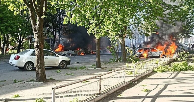 Краматорськ під ударом КАБів: Росія скоїла черговий воєнний злочин, Зеленський назвав перші наслідки