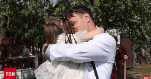НЕЙМОВІРНА ІСТОРІЯ ЗВІЛЬНЕНОГО ВОЇНА: ПЕРША ЗУСТРІЧ З ДОНЕЧКОЮ СОЛОМІЙКОЮ НА ЇЇ ТРЕТІЙ ДЕНЬ НАРОДЖЕННЯ ПІСЛЯ ТРЬОХ РОКІВ ПОЛОНУ В ЧЕЧНІ