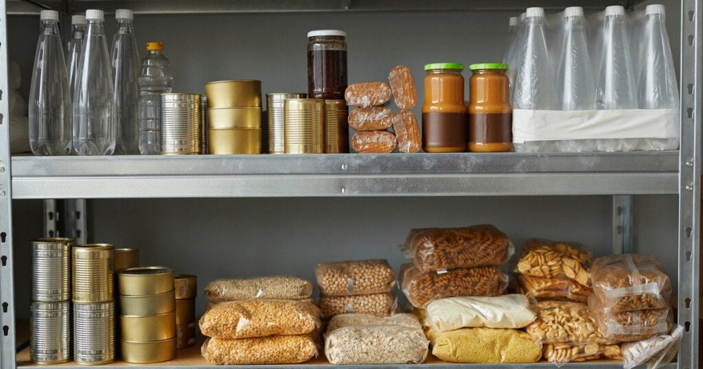 Безкоштовні продукти – Кабмін спростив видачу допомоги з держрезервів зерна — Укрaїнa Безкоштовні продукти – Кабмін спростив видачу допомоги з держрезервів зерна — Укрaїнa