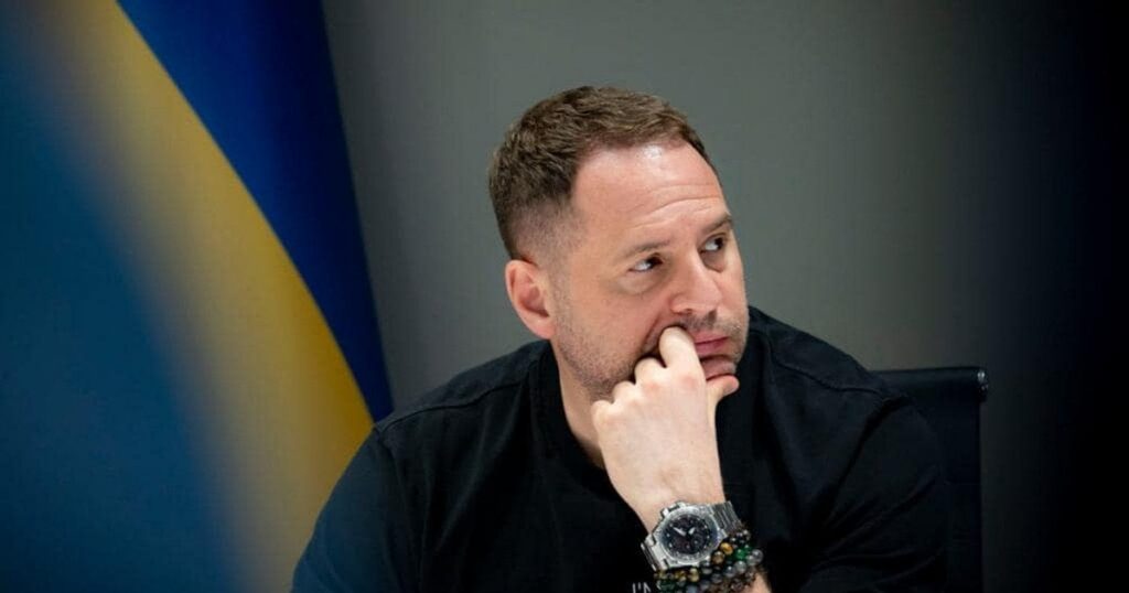 Рекордна застава у 180 млн, 4 паспорти та таємна "Династія": як у ВАКС обирали запобіжний захід Єрмаку