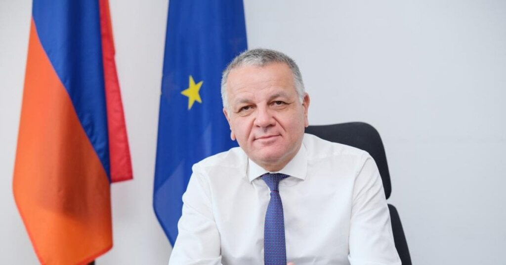Вірменія між ЄС і Росією: що змінюється у Єревані вже зараз — ексклюзивне інтерв’ю з послом ЄС Вірменія між ЄС і Росією: що змінюється у Єревані вже зараз — ексклюзивне інтерв’ю з послом ЄС