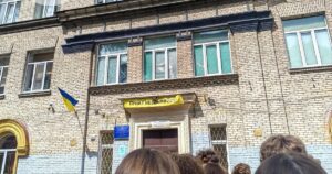 Гучний скандал у Києві: що насправді сталося з вчителькою біля “Пункту Незламності”?