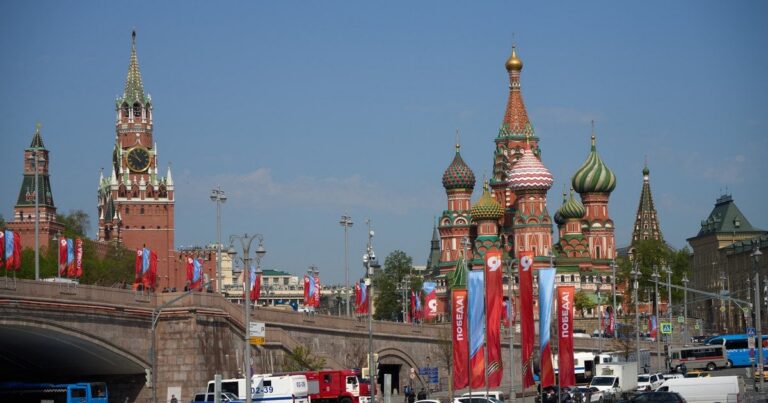 Істерика в Кремлі: Як указ Зеленського про парад у Москві став ударом по російській пропаганді