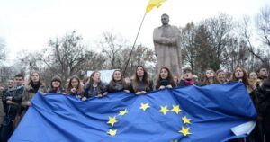 Тимчасовий захист ЄС — у Брюсселі обговорюють продовження для українців ще на рік — Світ
