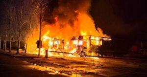 Росіяни вдарили по підприємству: виникли пожежі, є загиблий (фото)