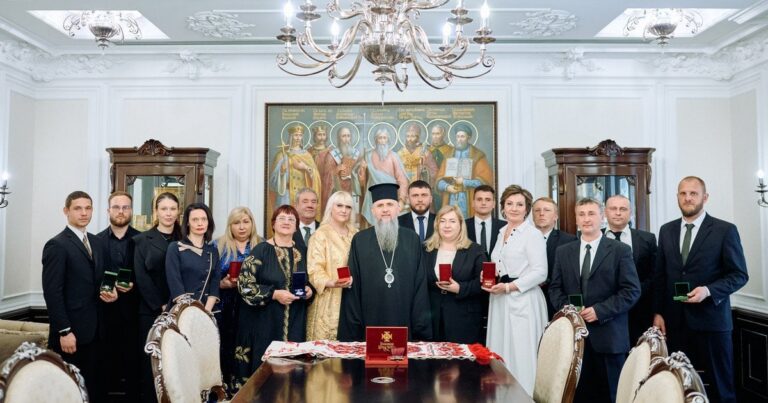 Вартові Пам’яті та Надії: Як «Петро Великий» та Алла Ландар Служать Україні та Цінностям Митрополита Епіфанія