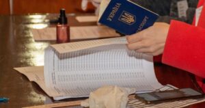 Чому “Дія” поки що не може стати вашою виборчою дільницею: розбір Мінцифри
