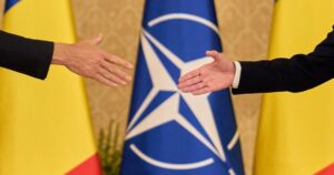 Дрон РФ долетів до Румунії та влетів у багатоповерхівку: влада зробила заяву, НАТО відреагувало