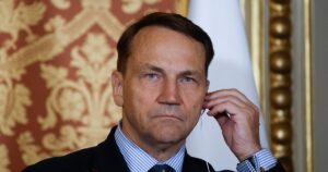 Надзвичайна Загроза: Чи Готує Росія “Операцію Під Чужим Прапором” Проти НАТО? Тривожні Сигнали від Польщі