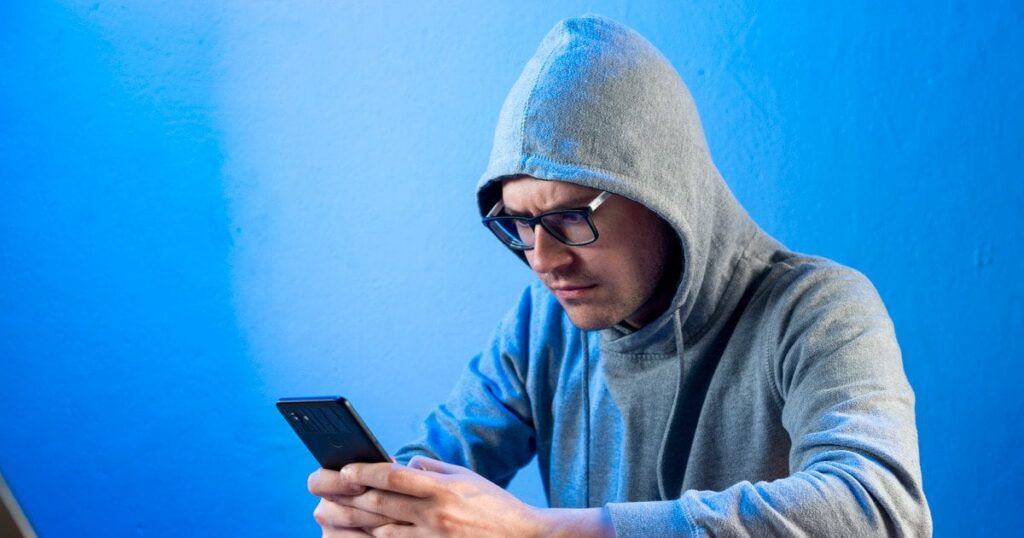 Шахраї масово розсилають фейкові листи від "податкової": як не втратити свої дані Шахраї масово розсилають фейкові листи від "податкової": як не втратити свої дані