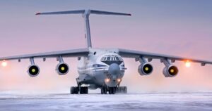 Авіація на межі колапсу: Російські авіакомпанії б’ють на сполох через паливну кризу та астрономічні ціни!