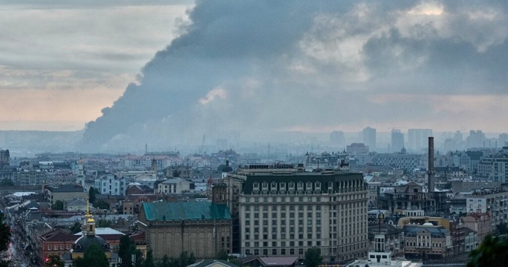 Мистецький арсенал пошкоджено внаслідок російського обстрілу — Укрaїнa
