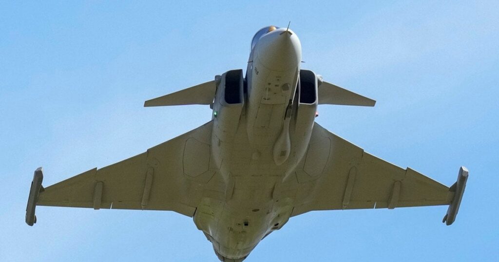 Швеція передасть Україні 16 винищувачів Gripen: як це вплине на перебіг війни Швеція передасть Україні 16 винищувачів Gripen: як це вплине на перебіг війни