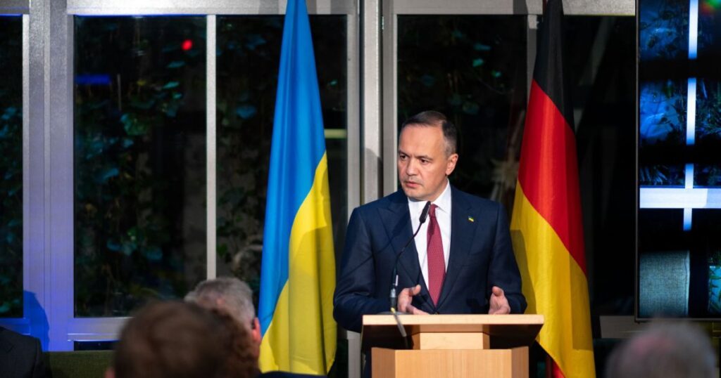Інвестори в енергетику, які заходять в Україну під час війни, отримають значні переваги в майбутньому — очільник ДТЕК — Гроші Інвестори в енергетику, які заходять в Україну під час війни, отримають значні переваги в майбутньому — очільник ДТЕК — Гроші