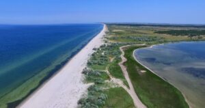 Втрати ростуть, бази порожніють – чому армія РФ масово тікає з Кінбурнської коси — Укрaїнa