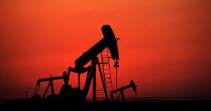 Ціни на нафту різко змінилися після звістки про угоду США та Ірану