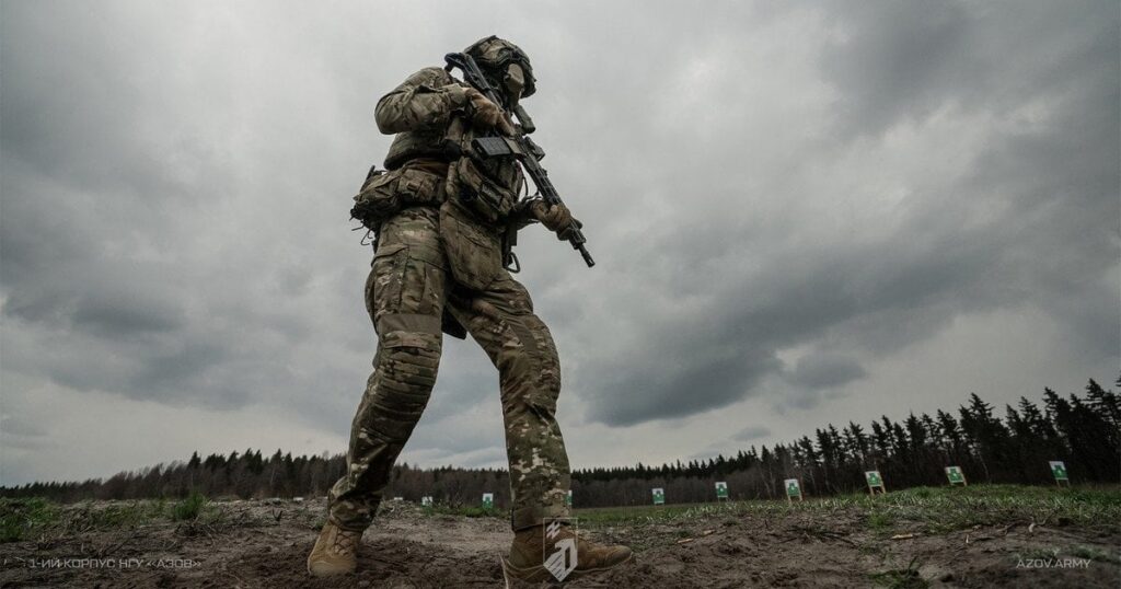 Азов посилює удари дронами по російській логістиці в районі Маріуполя та Донецька — Reuters