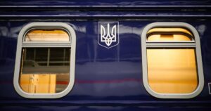ТРАГЕДІЯ У КОНОТОПІ: МОСКВА ЗНОВУ ЗАВДАЛА УДАРУ ПО ЗАЛІЗНИЧНИКАХ – Є ЖЕРТВИ