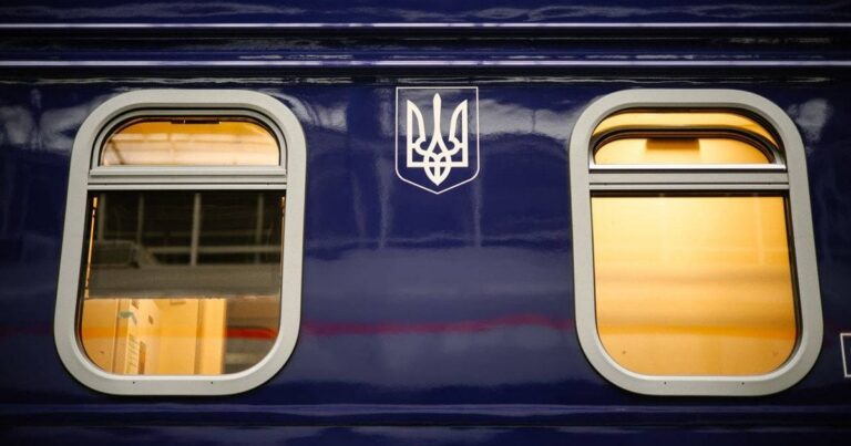 ТРАГЕДІЯ У КОНОТОПІ: МОСКВА ЗНОВУ ЗАВДАЛА УДАРУ ПО ЗАЛІЗНИЧНИКАХ – Є ЖЕРТВИ
