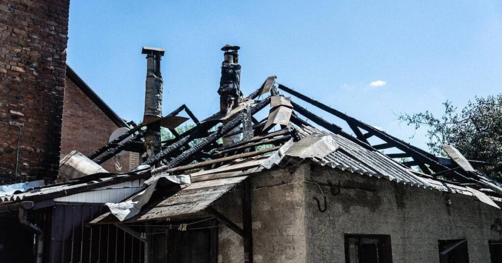 Російський дрон залишив без даху над головою вдову та 5-річну доньку захисника, загиблого тиждень тому Російський дрон залишив без даху над головою вдову та 5-річну доньку захисника, загиблого тиждень тому