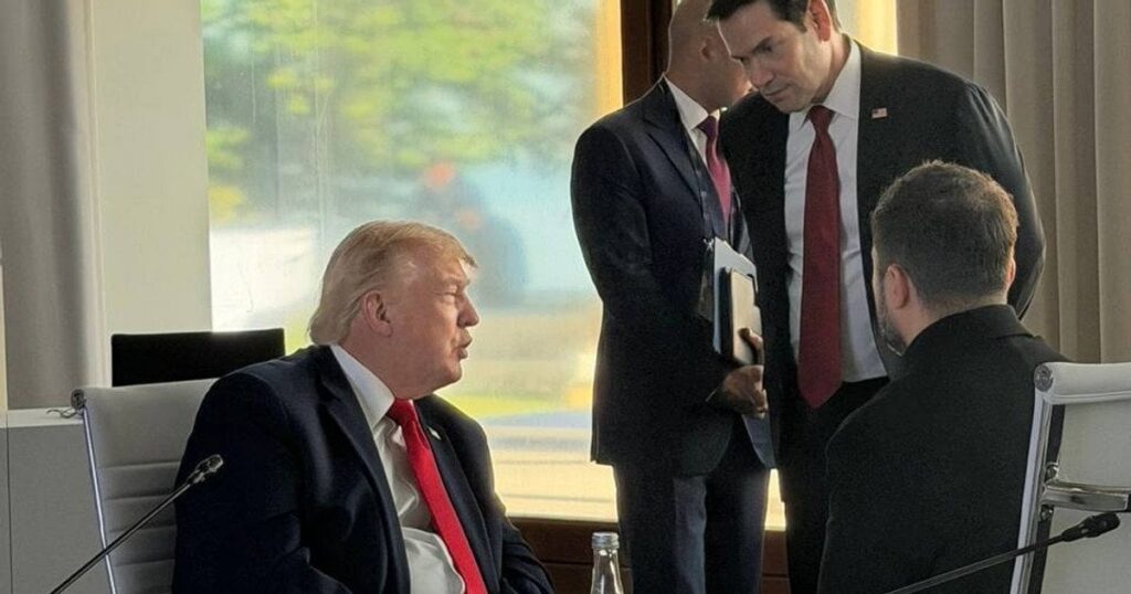 Зустріч Зеленського і Трампа — президент України зробив жорстку заяву щодо Росії — Політика Зустріч Зеленського і Трампа — президент України зробив жорстку заяву щодо Росії — Політика