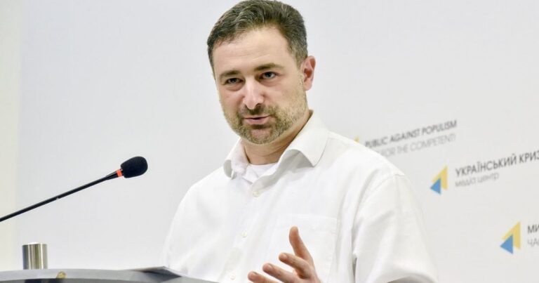 СМІЛЯНСЬКИЙ ПРОТИ НБУ: “ЦЕ ПОВНА Х***Я” – ГОЛОВА УКРПОШТИ ВІДРЕАГУВАВ НА ЗАЯВУ ПРО НЕПРОФЕСІЙНІСТЬ