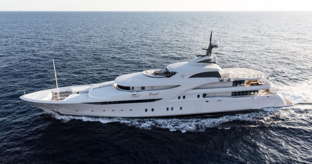 Яхта Путіна Graceful повернулася в Балтійське море після чотирьох років у Калінінграді — Світ