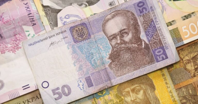 Пенсія за втратою годувальника в Україні: Хто отримає від 5190 грн у 2026 році та як це працює