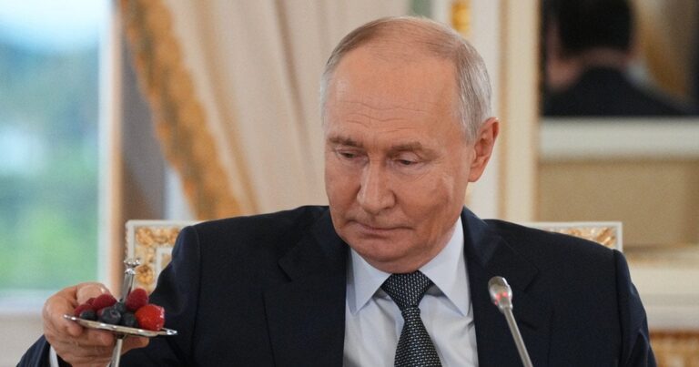 Путінська Конфіскація: Новий Закон Дозволяє Вилучати Майно Росіян За “Злочини” Проти Кремля Поза Межами РФ
