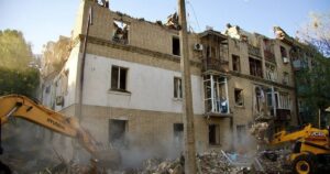 Росіяни зруйнували житловий будинок: кількість загиблих перевалила за десять, серед вбитих — діти