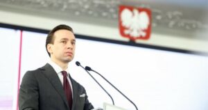 У Польщі Україні висунули ультиматум через Волинську трагедію: блокада в ЄС та вимкнення Starlink