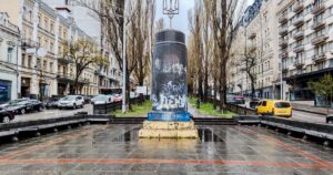 Бессарабська площа: Фонтан, безбар’єрність та майбутнє Києва – Що думають кияни?