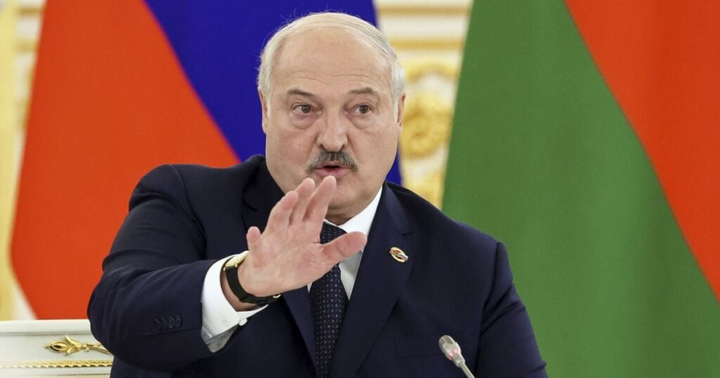 Війна в Україні — Лукашенко заявив, що не хоче воювати, але з РФ буде завжди — Політика
