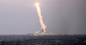 Обстріл України - експерт пояснив, чи вистачить Росії запасів ракет Циркон для тривалих ударів по Україні