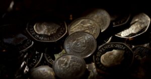 Скарб на мільйони: Як звичайна прогулянка з собакою призвела до знахідки століття!