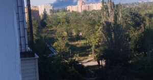 Головні новини ночі 6 червня: вибухи в Кронштадті, атака на порт Маріуполя, обмеження на Луганщині та пожежа на нафтобазі — Укрaїнa