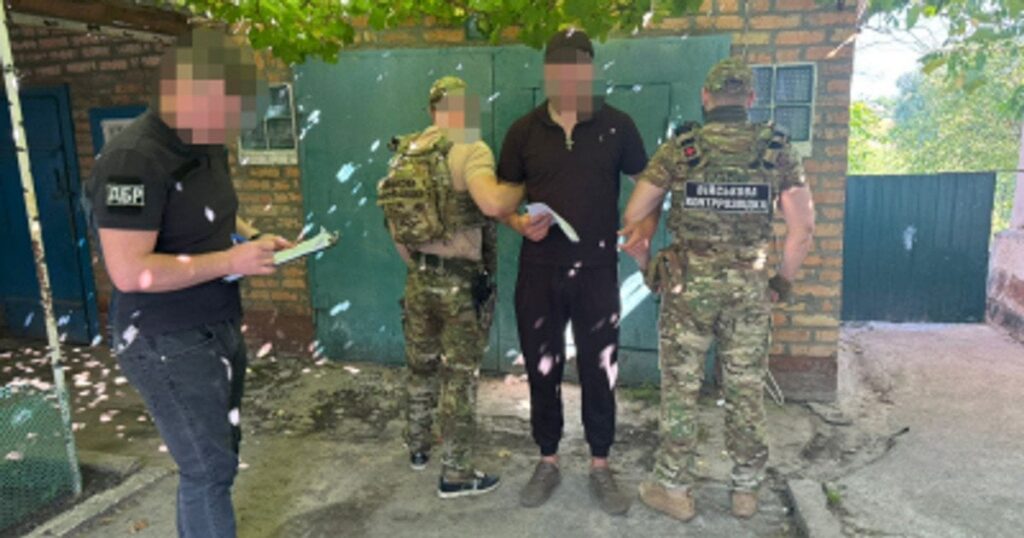 Звільнили за обміном, але таємниця спливла: історія зрадника, який став катом для українських полонених у Горлівці — Укрaїнa